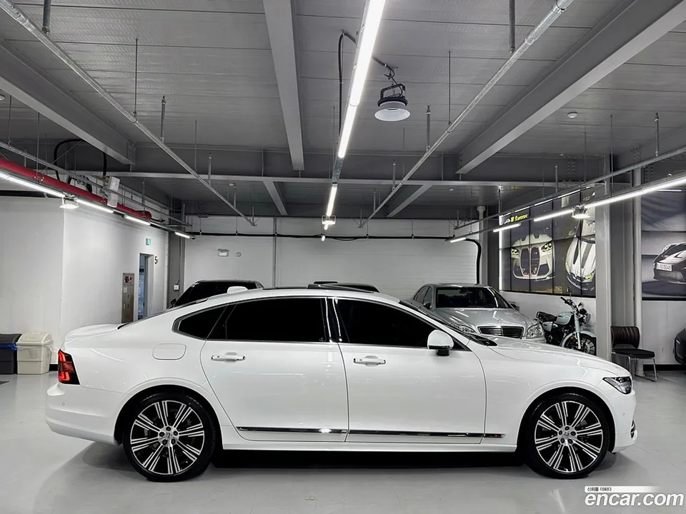 Volvo S90 B6 AWD 2022 — миниатюра 5