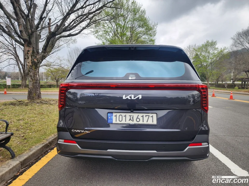 Kia Carnival 7 2024 — миниатюра 4
