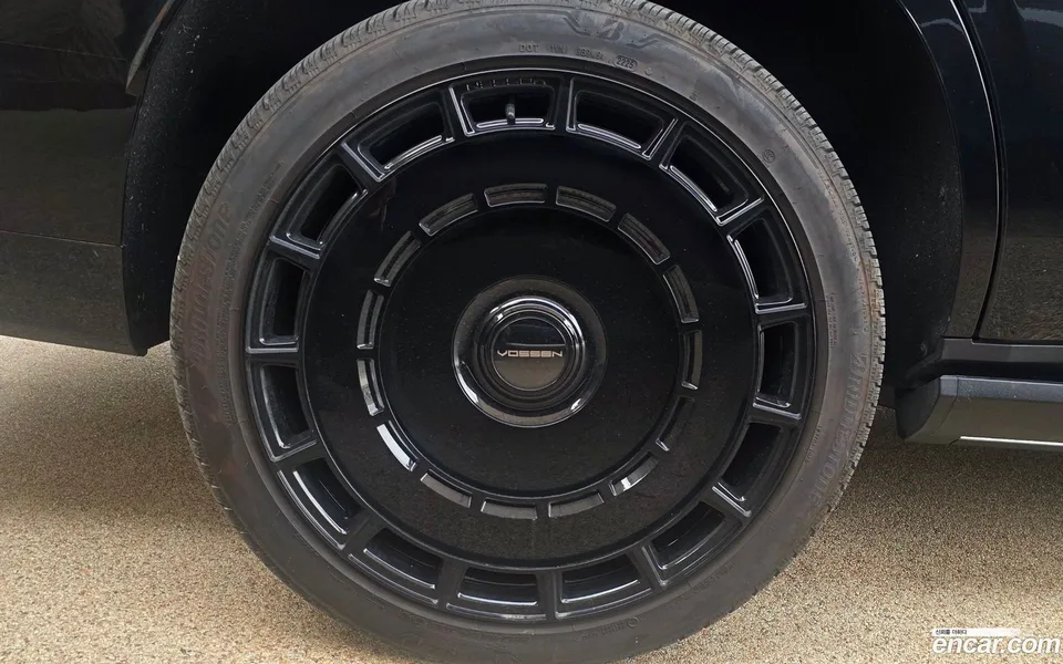 Cadillac Escalade 6.2 2025 — миниатюра 2