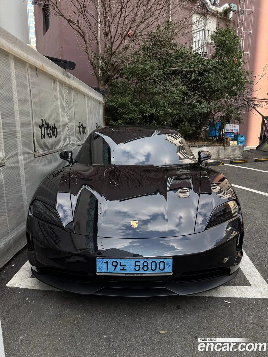 Porsche Taycan 4S 2025 — thumbnail 3