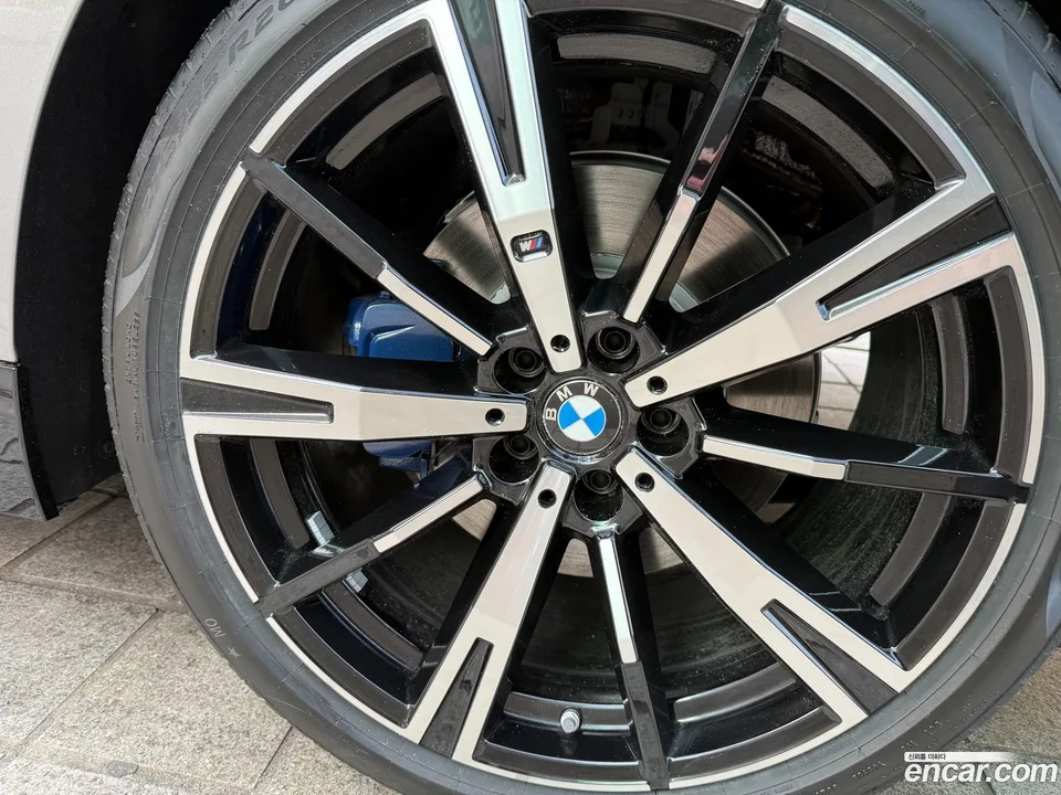 BMW 5 Series 530i xDrive M 2026 — миниатюра 2