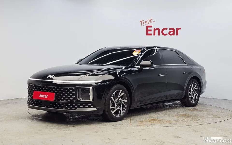 Hyundai Grandeur 2.5 2WD 2023 — фото 1, купить с доставкой в Москву