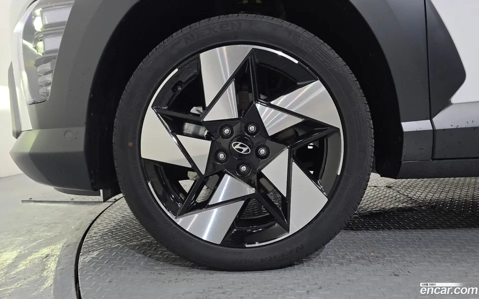 Hyundai Kona 1.6 2WD 2024 — миниатюра 2
