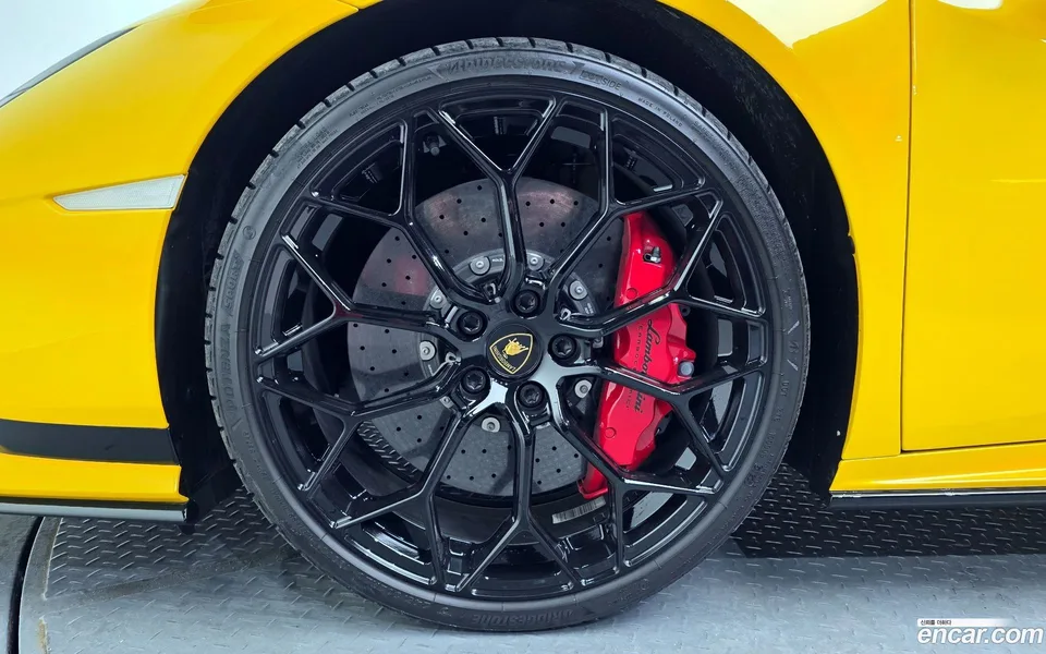 Lamborghini Huracan LP640-2 2024 — миниатюра 2