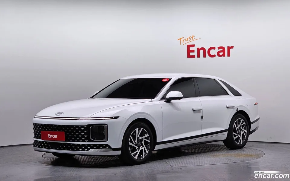 Hyundai Grandeur 2.5 2WD 2025 — фото 1, купить с доставкой в Москву
