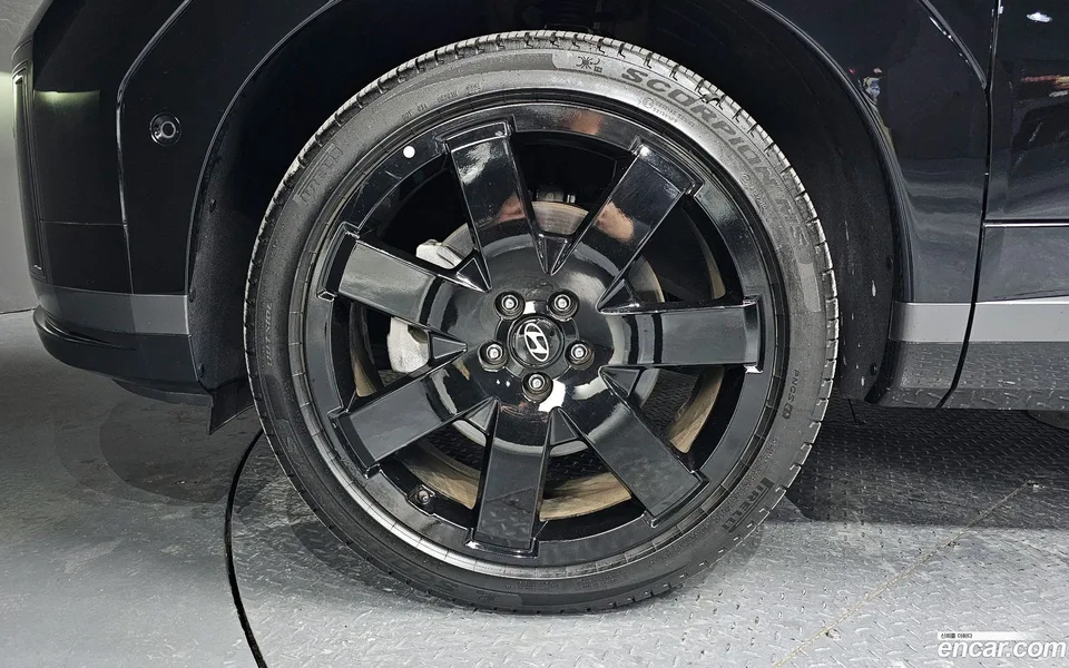 Hyundai SantaFe 2.5T 2WD 2023 — миниатюра 2