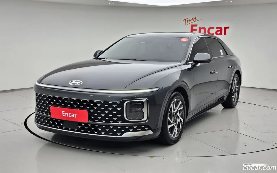 Hyundai Grandeur 2.5 2WD 2023 — фото 1, купить с доставкой в Москву