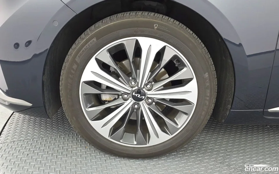 Kia K8 Hybrid 2022 — миниатюра 2
