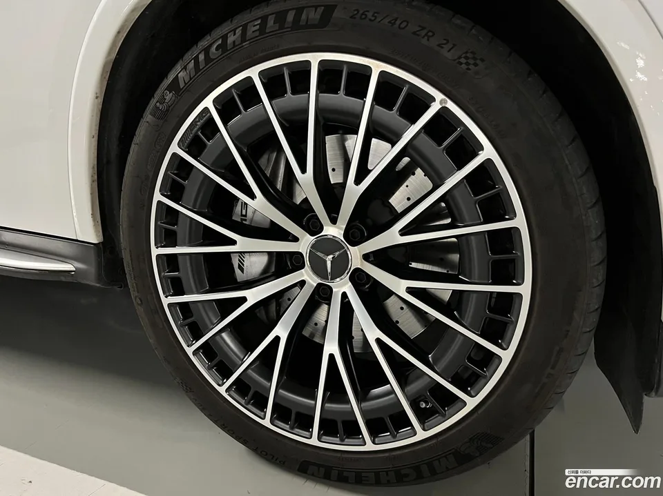Mercedes-Benz GLC-Class AMG GLC43 4MATIC 2025 — миниатюра 5
