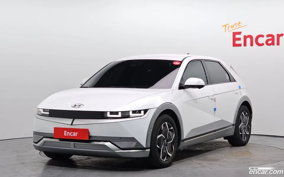 Hyundai Ioniq 5 2023 — фото 1, купить с доставкой в Москву