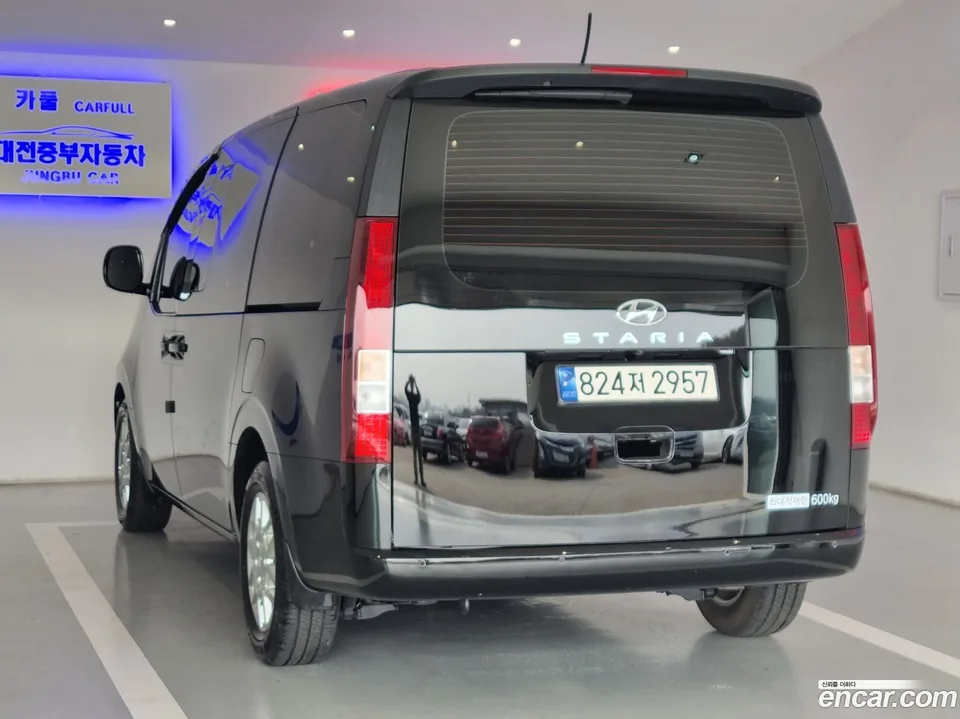 Hyundai Staria L3.5 5 2024 — thumbnail 5
