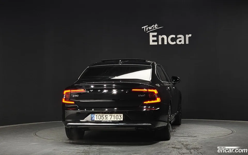 Volvo S90 B6 AWD 2022 — миниатюра 4