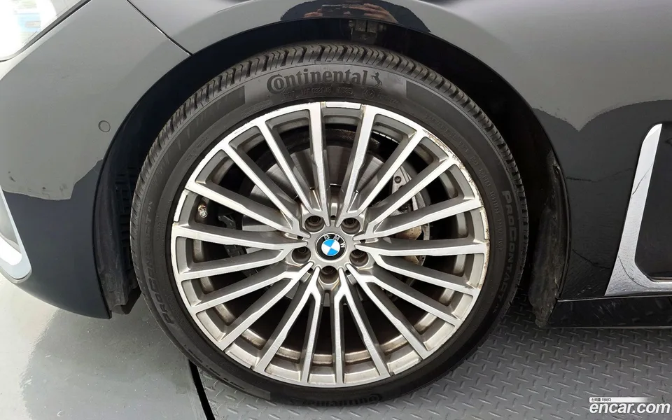 BMW 7 Series 730d xDrive 2022 — миниатюра 2