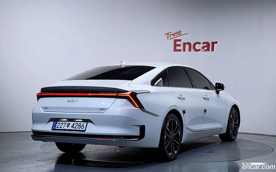 Kia K8 Hybrid 2024 — миниатюра 2