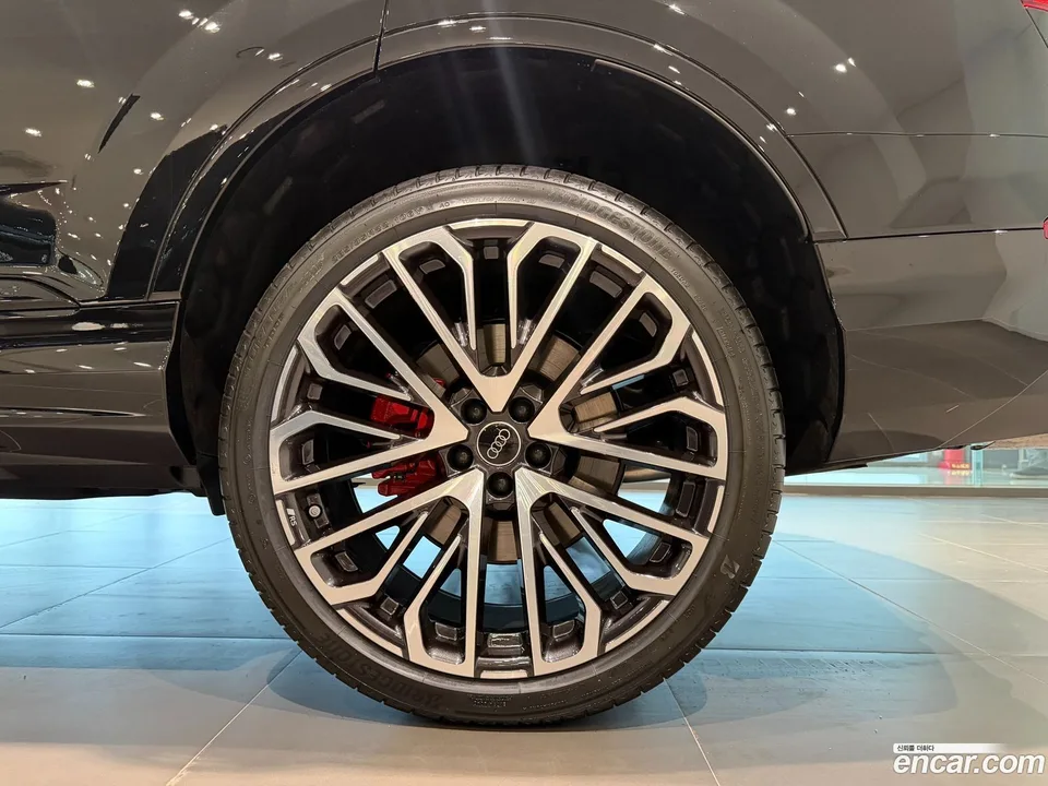 Audi SQ7 (4M) 4.0 TFSI 2026 — миниатюра 5