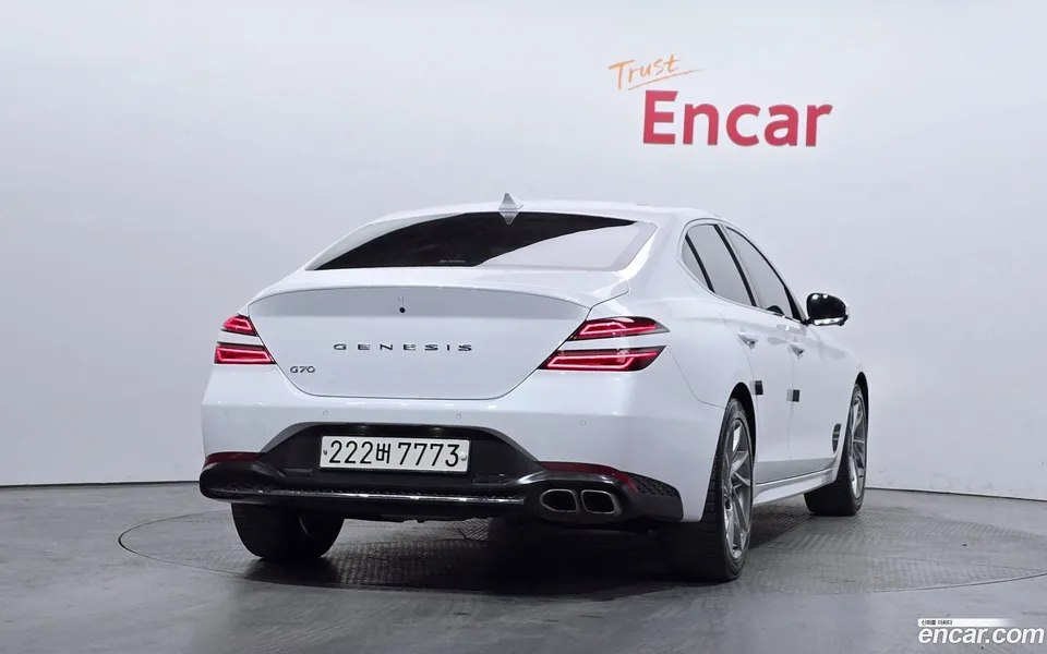 Genesis G70 2.0T 2WD 2022 — миниатюра 4