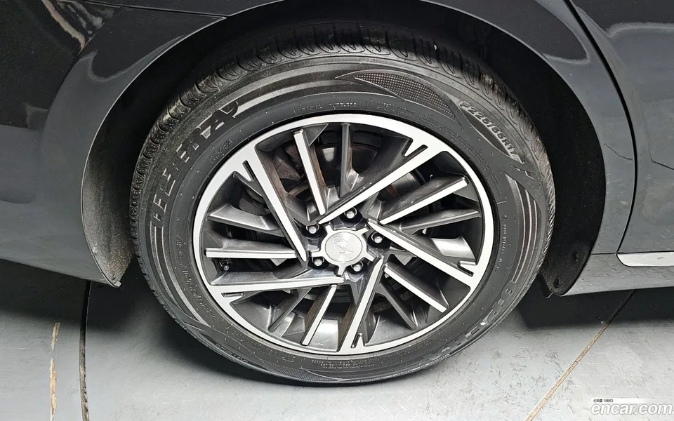 Hyundai Grandeur IG 3.0 LPi () 2022 — миниатюра 5