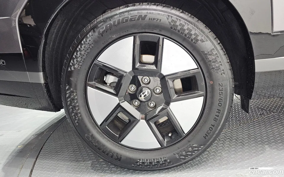 Hyundai SantaFe HEV 1.6 2WD 2023 — миниатюра 2