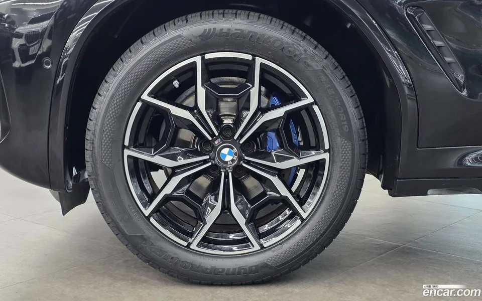 BMW X4 xDrive20d M 2024 — миниатюра 2