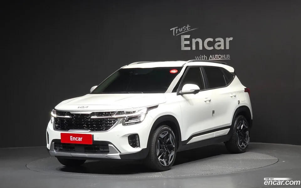 Kia Seltos 1.6 2WD 2025 — фото 1, купить с доставкой в Москву