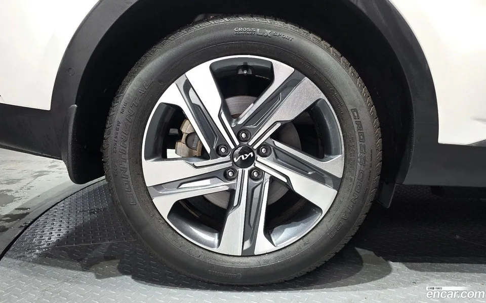 Kia Sorento HEV 1.6 2WD 2022 — миниатюра 2