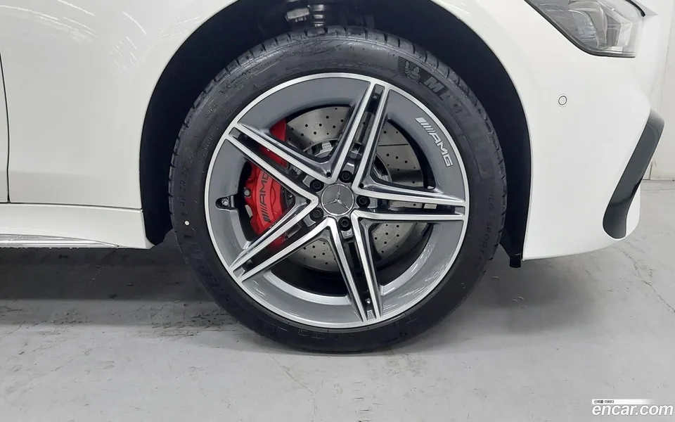 Mercedes-Benz AMG GT 4 43 4MATIC+ 2026 — миниатюра 2