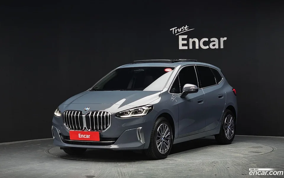 BMW 2 Series Active Tourer 220i 2024 — фото 1, купить с доставкой в Москву