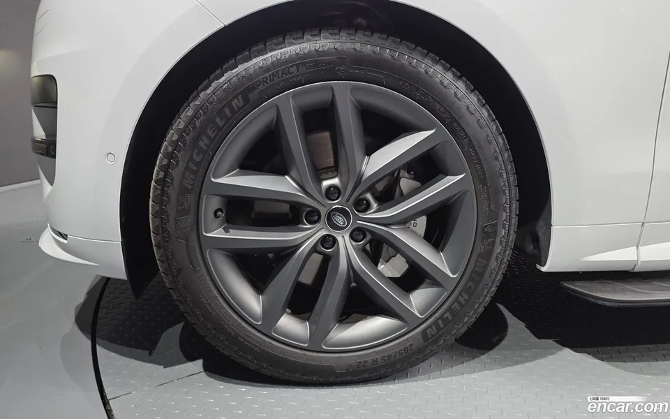 Land Rover Range Rover Sport P550E HSE 2025 — миниатюра 2