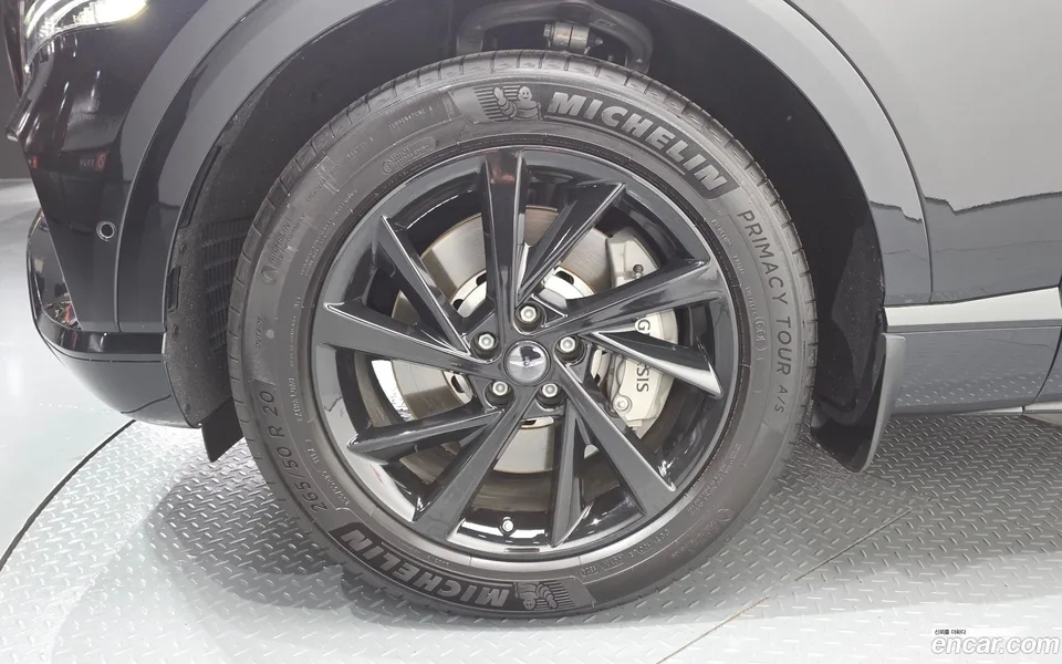 Genesis GV80 2.5T 2WD 2024 — миниатюра 2