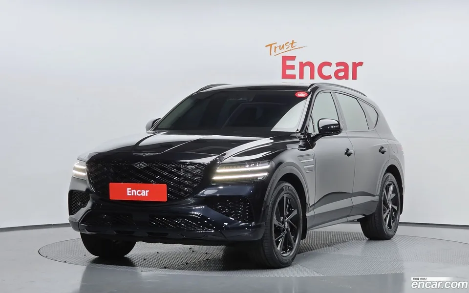 Genesis GV80 2.5T 2WD 2024 — фото 1, купить с доставкой в Москву