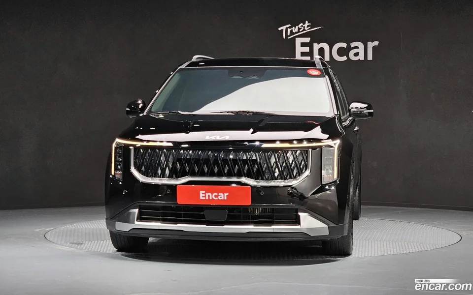 Kia Carnival 9 2024 — thumbnail 3