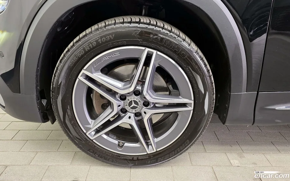 Mercedes-Benz GLB-Class GLB250 4MATIC 2022 — миниатюра 5