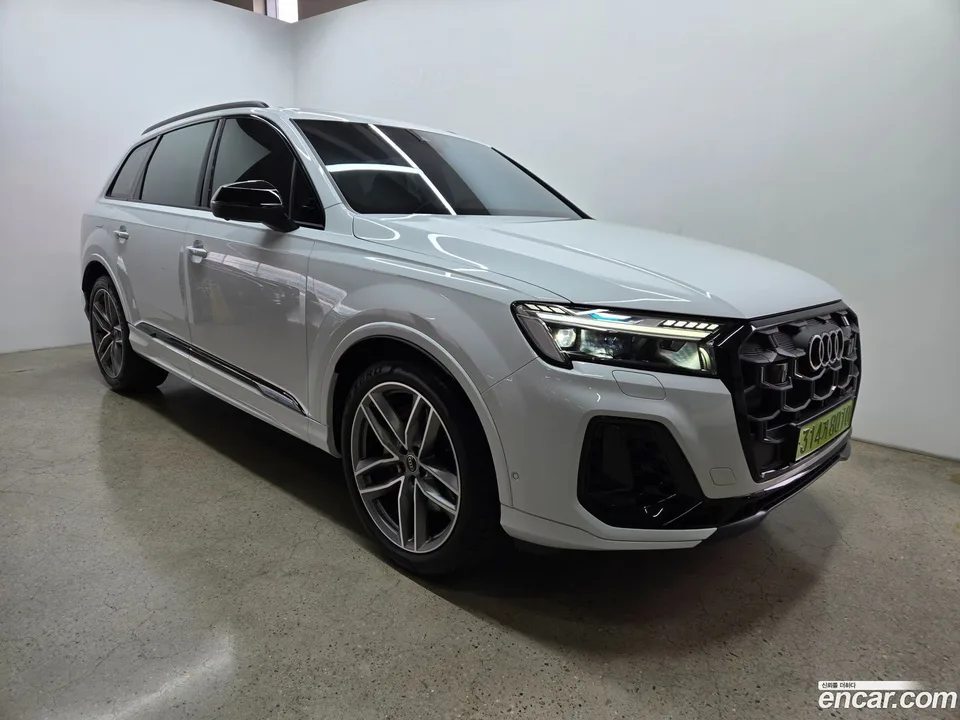 Audi Q7 (4M) 55 TFSI 2025 — фото 1, купить с доставкой в Москву