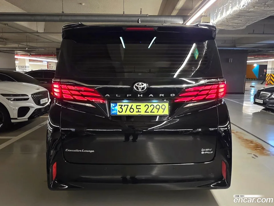 Toyota Alphard 2.5 HEV AWD 2024 — миниатюра 4
