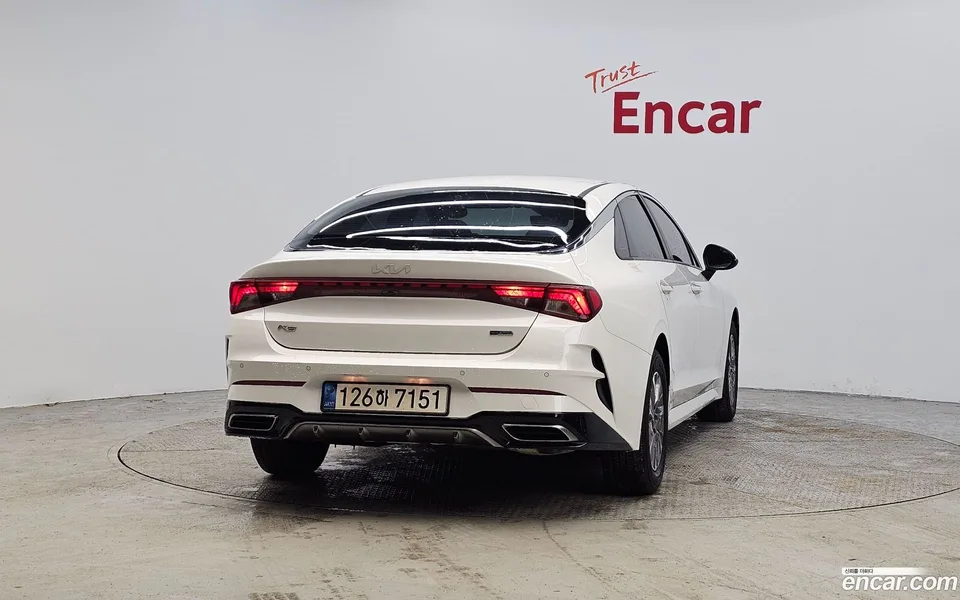 Kia K5 Hybrid 2022 — thumbnail 4