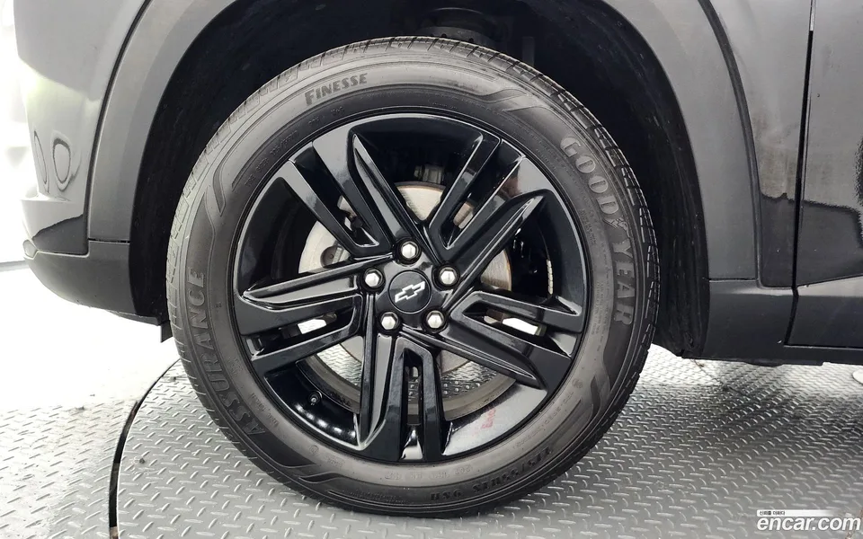 Chevrolet Trax Crossover 1.2 ACTIV 2023 — миниатюра 2