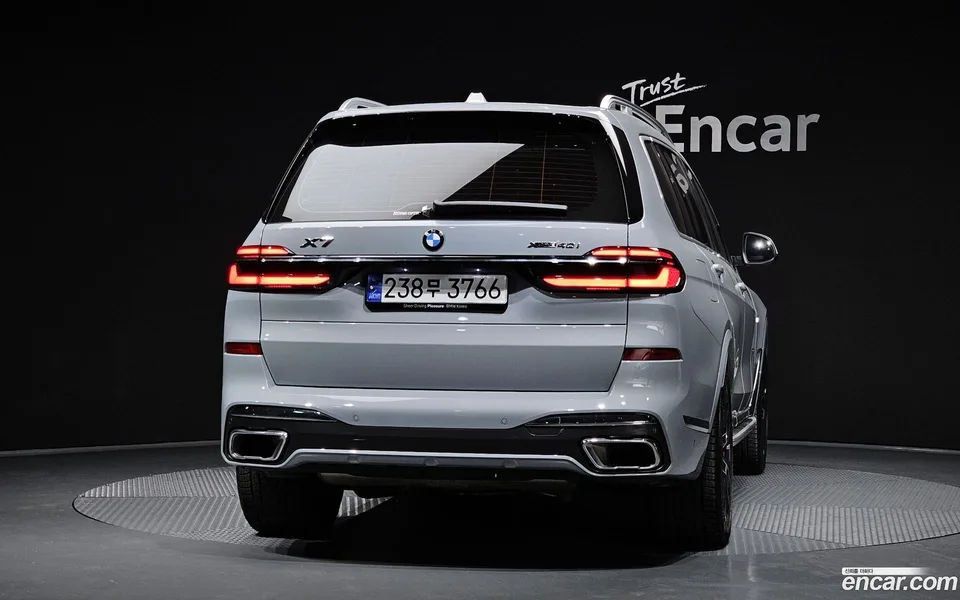 BMW X7 xDrive 40i M 6 2023 — миниатюра 4