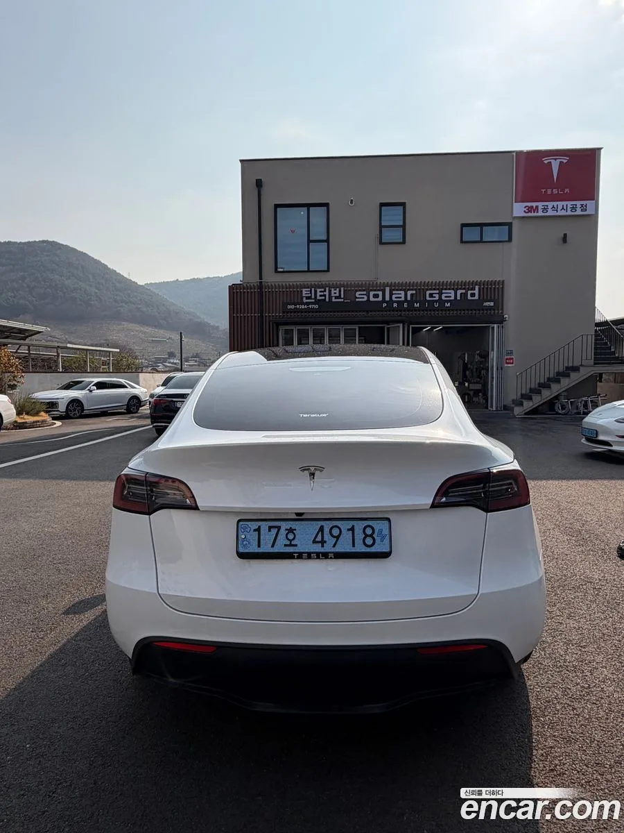 Tesla Model Y RWD 2024 — миниатюра 4