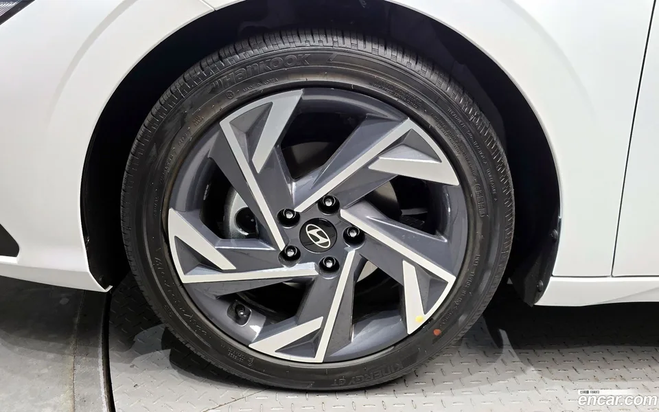 Hyundai Avante CN7 1.6 2025 — миниатюра 5