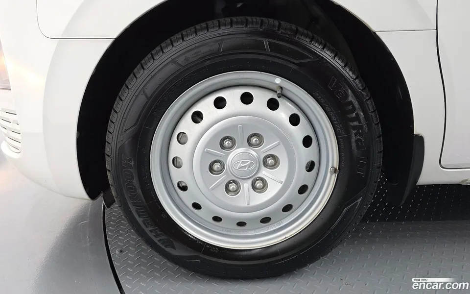 Hyundai Staria 3 2023 — миниатюра 5