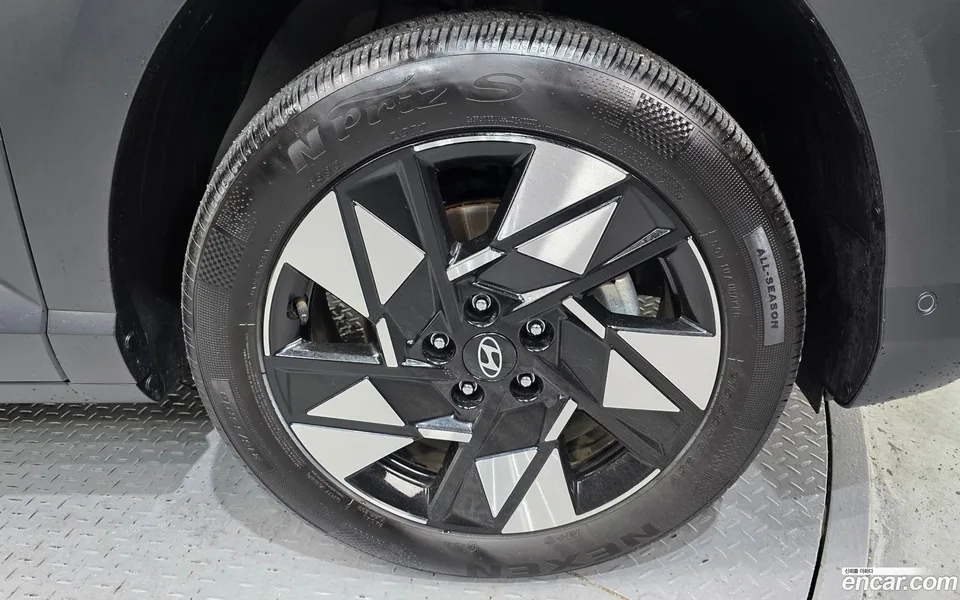 Hyundai Kona 1.6 2WD 2024 — миниатюра 2