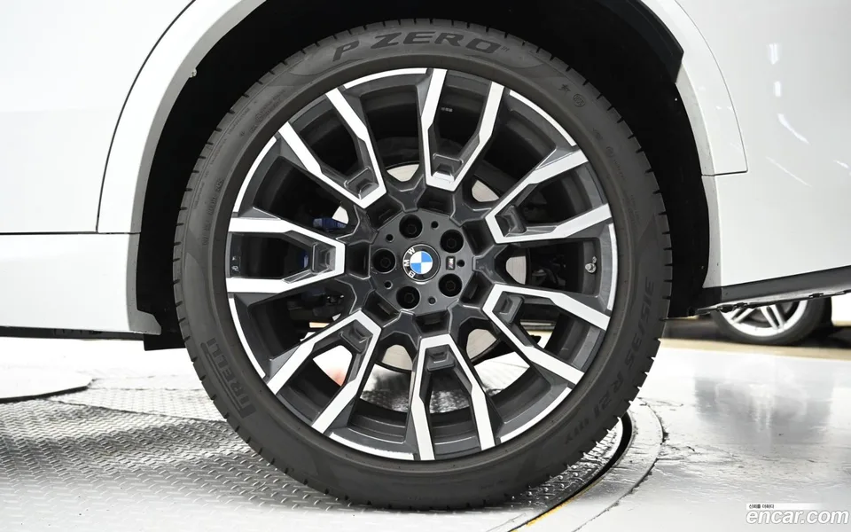 BMW X5 xDrive 30d M 2025 — миниатюра 2
