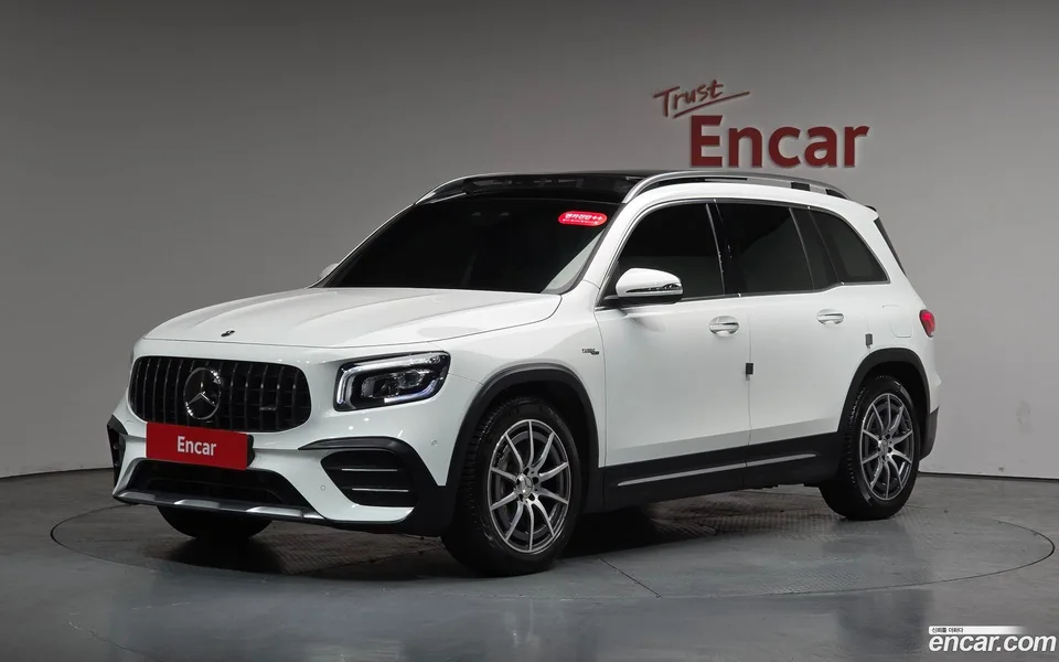 Mercedes-Benz GLB-Class AMG GLB35 4MATIC 2022 — фото 1, купить с доставкой в Москву