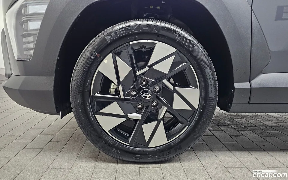 Hyundai Kona 1.6 2WD 2024 — миниатюра 2