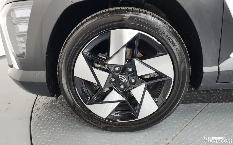 Hyundai Kona 1.6 2WD 2023 — миниатюра 5