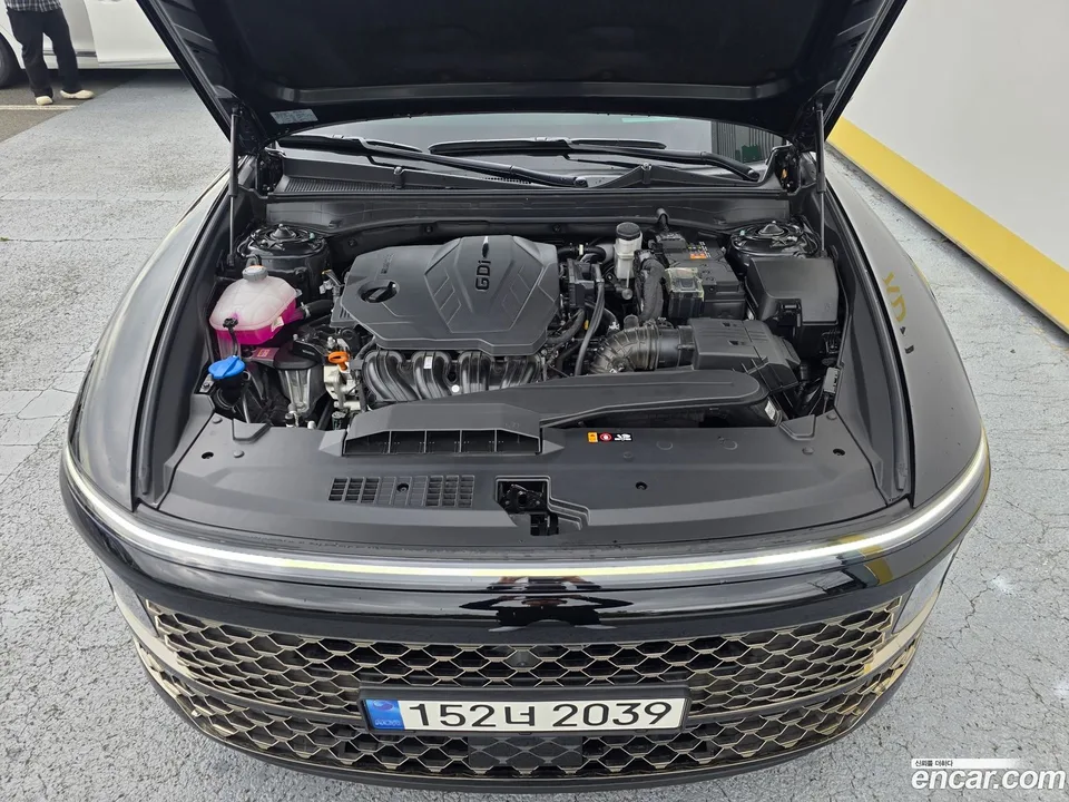 Hyundai Grandeur 2.5 2WD 2024 — миниатюра 2