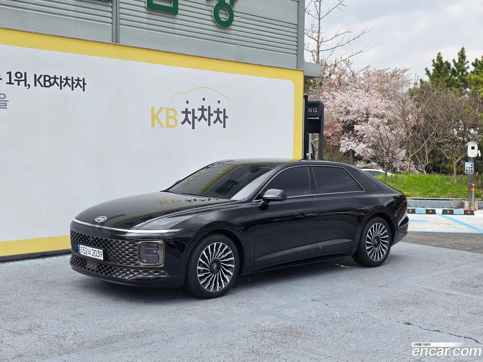 Hyundai Grandeur 2.5 2WD 2024 — фото 1, купить с доставкой в Москву