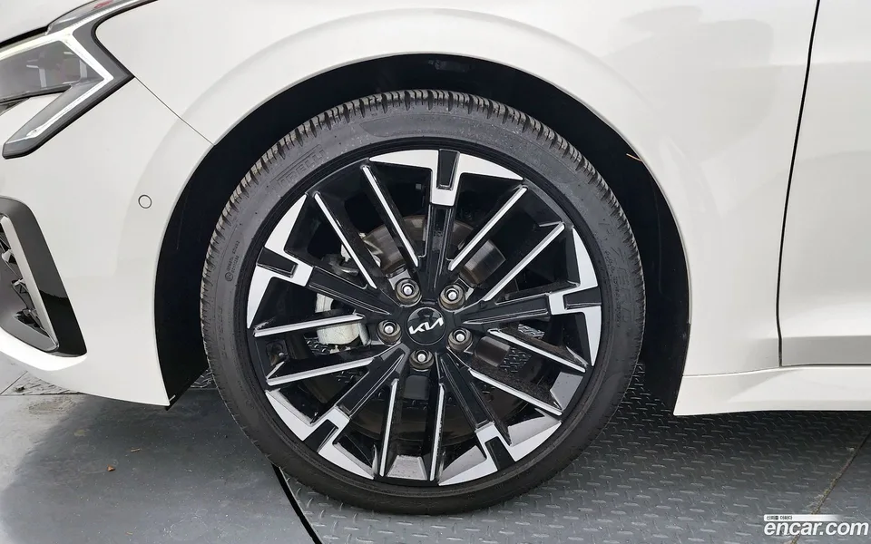 Kia K5 1.6 2025 — миниатюра 2