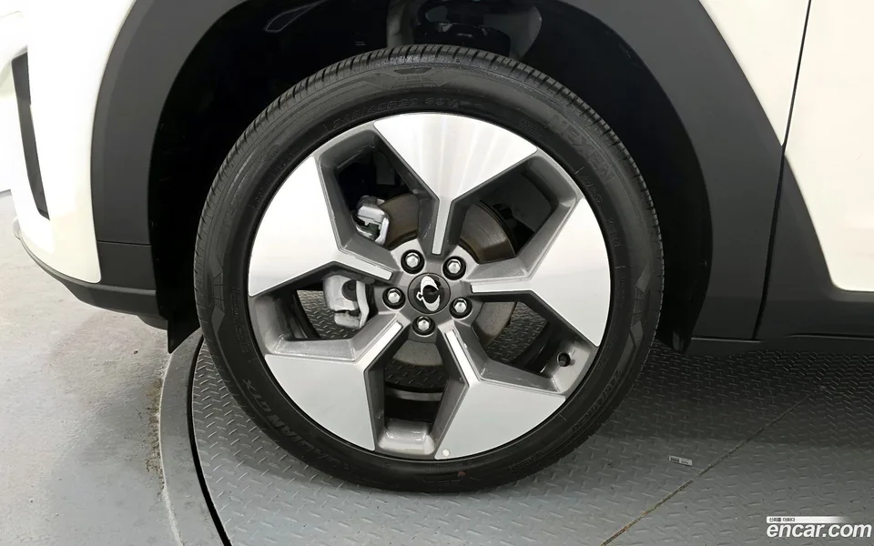 KG Mobility Torres EVX E7 2024 — миниатюра 2