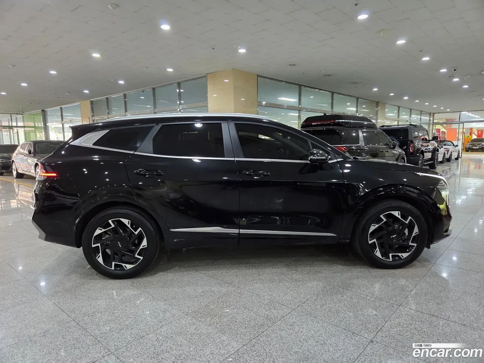 Kia Sportage 1.6 2WD 2023 — миниатюра 2